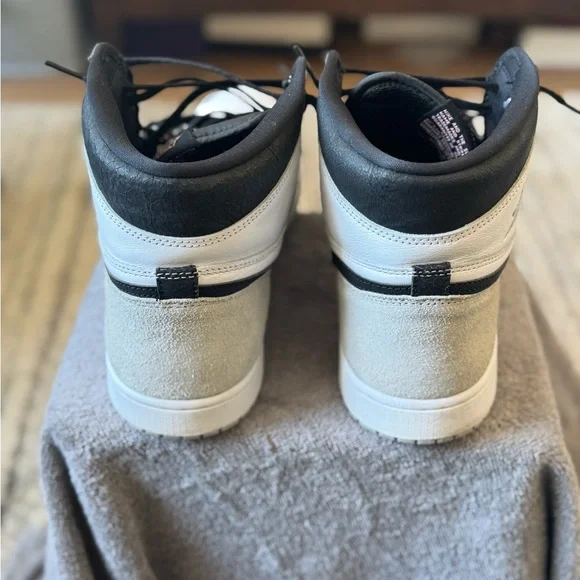 Size 14 - Jordan 1 Retro OG High Bleached Coral (Worn 2 Times) w/ Original Box - Picture 3 of 5